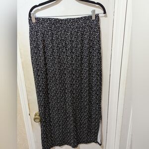 Liz Claiborne Medium Elegant Black and White Stretchy Women's Skirt
